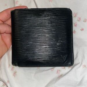 Black EPI LV wallet